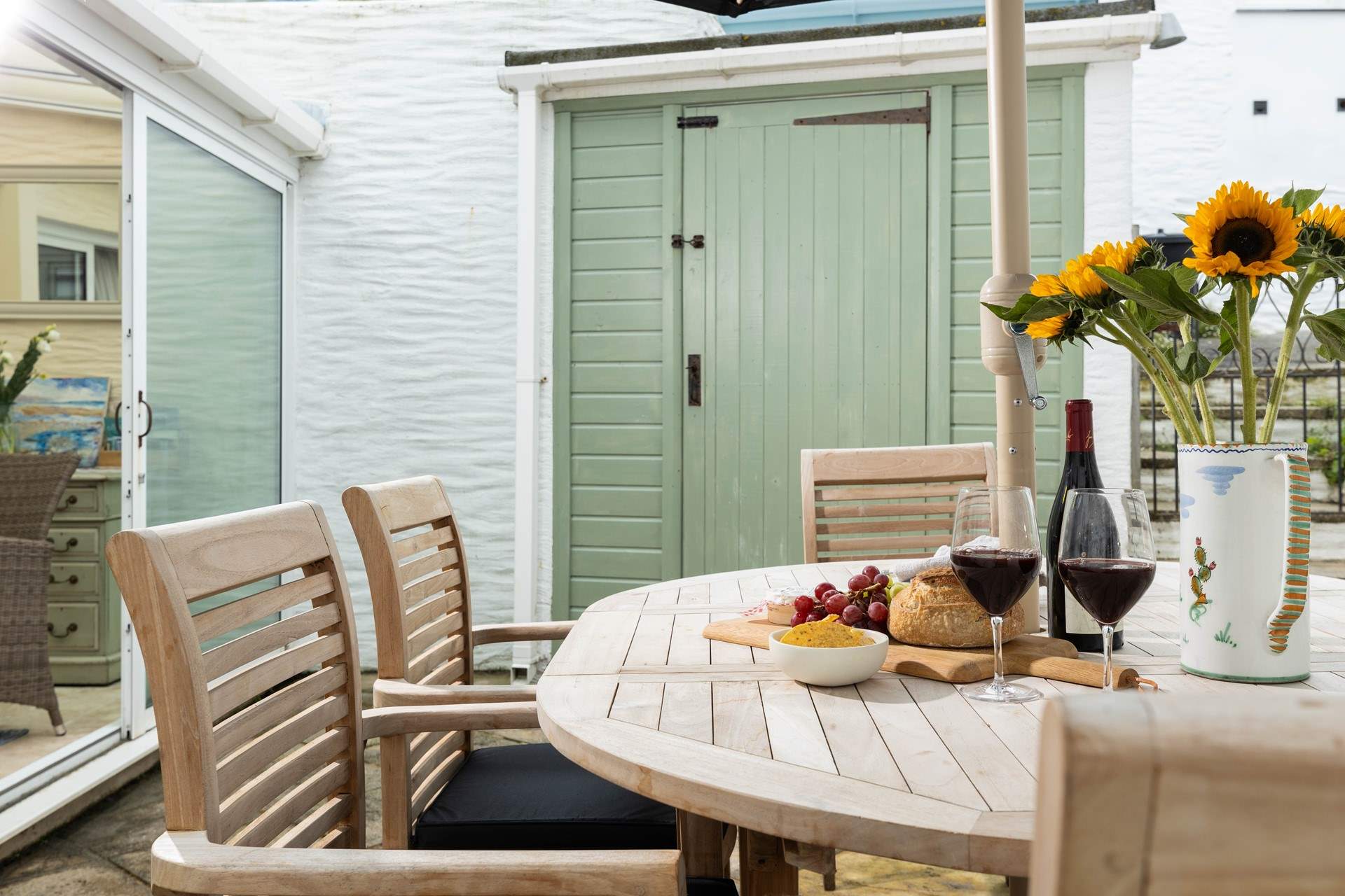 Why not dine al fresco? 