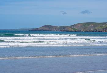 Less than ten minutes away is the rolling surf and golden sands of Newgale, an award-winning Blue Flag beach.