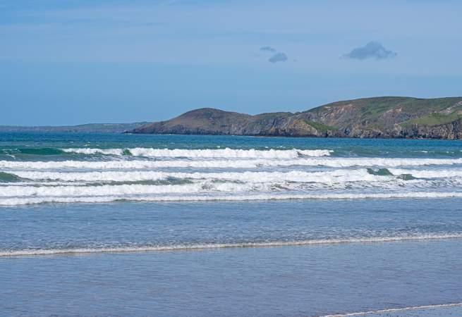 Less than ten minutes away is the rolling surf and golden sands of Newgale, an award-winning Blue Flag beach.
