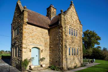 Costers Lodge is the perfect getaway for a countryside retreat close to Cowdray House.