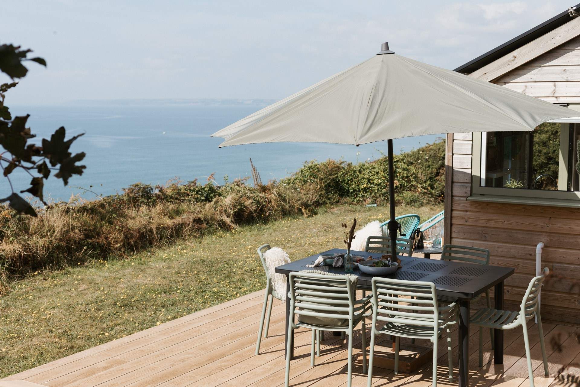 With a view like this, you'll be dining al fresco from dawn till dusk. 