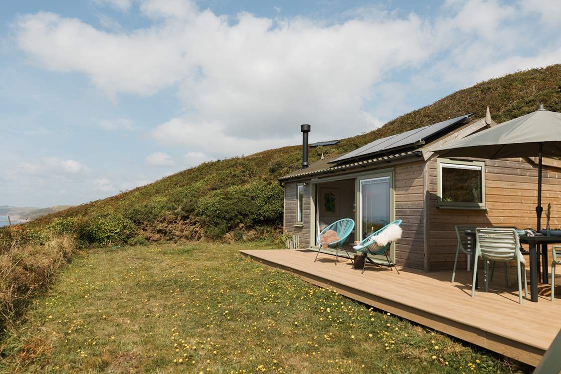 Powered by solar, the cabin is the perfect eco-retreat.