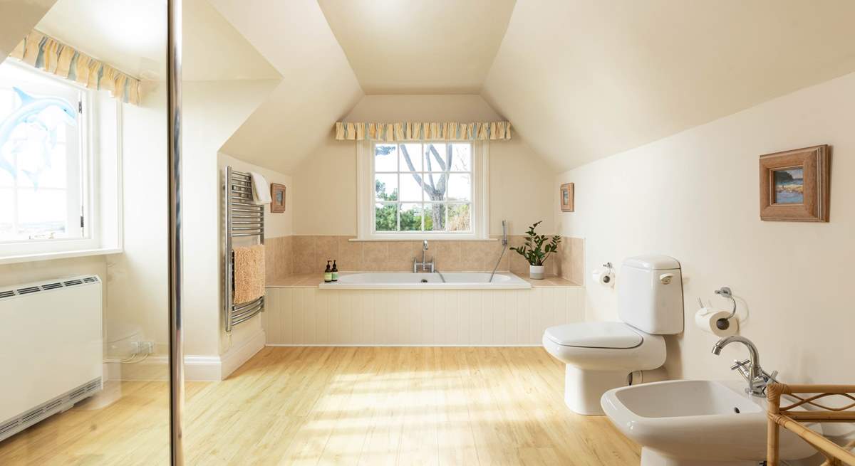 A spacious family bathroom to accommodate all.