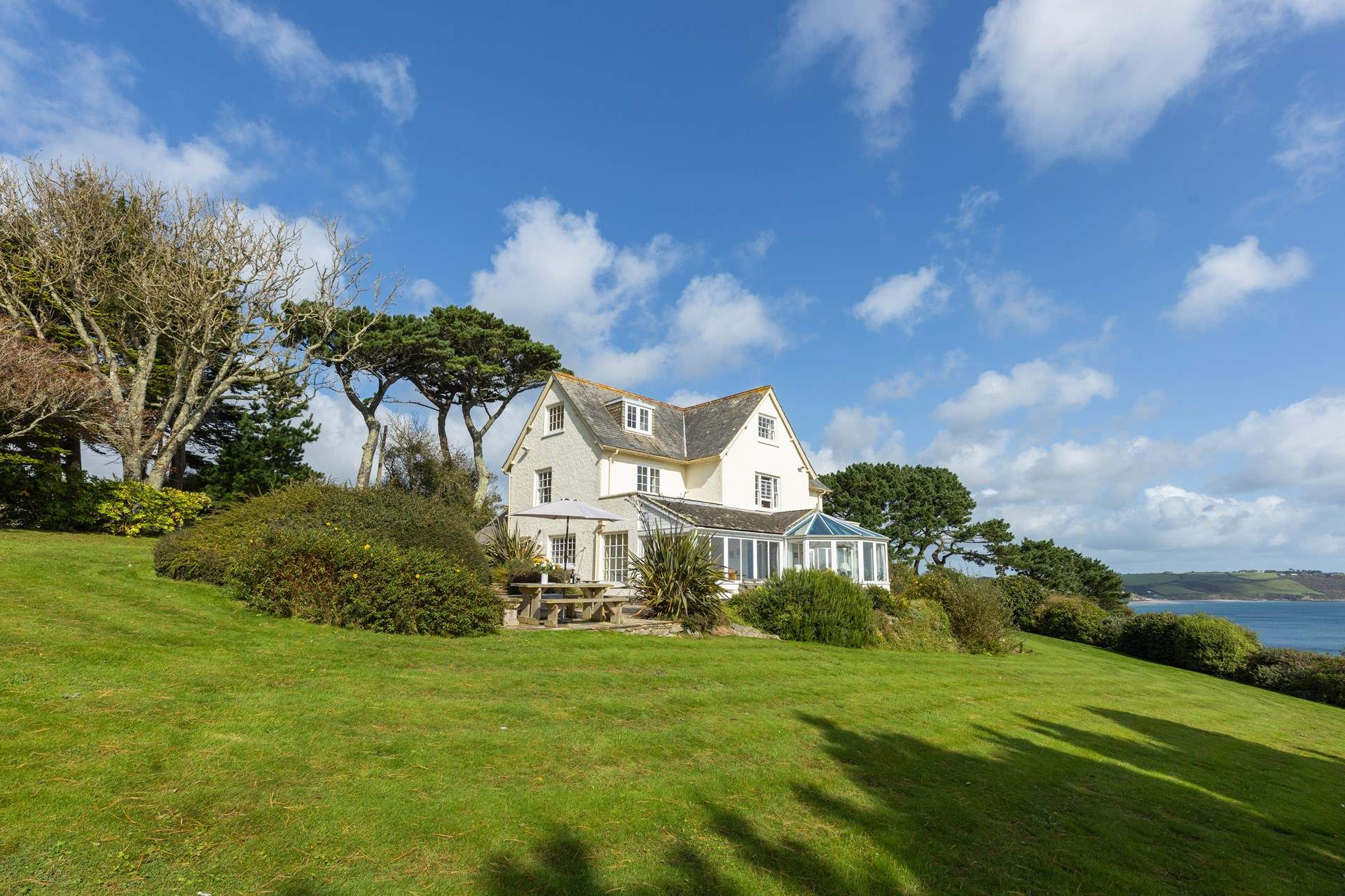 Plenty of outdoor space for everyone to enjoy. 