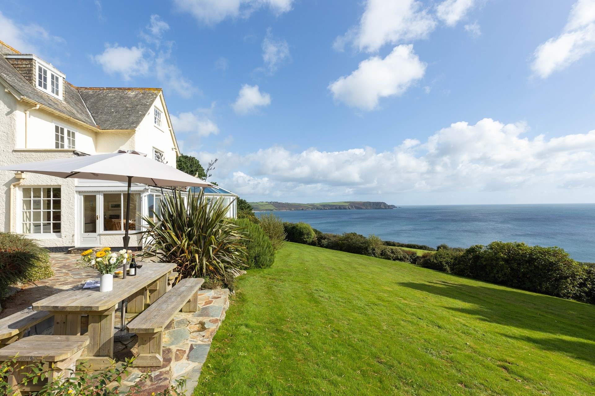 Sea view holiday hot sale cottages dog friendly