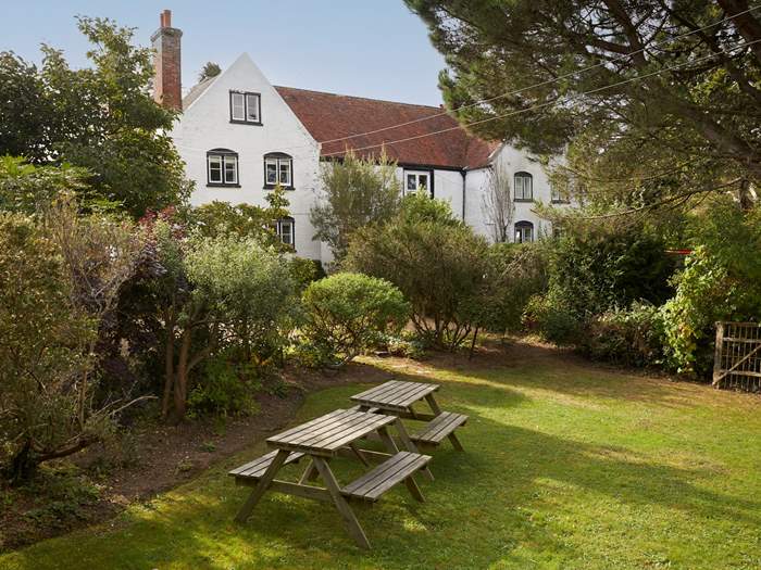 Firestone Lodge, Sleeps 7 in Ryde