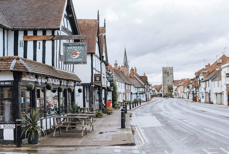 Henley-In-Arden is steeped in history and has plenty of pubs and restaurants to chose from.