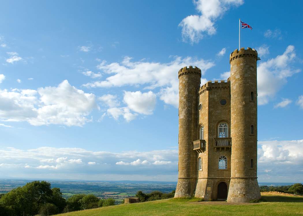 Why not visit the intriguing Broadway Tower, followed by a shopping trip to Broadway high street.