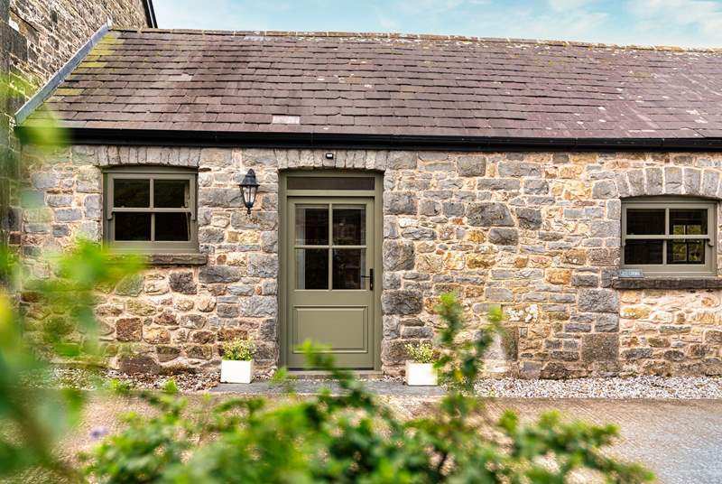 Get away from it all in idyllic West Cottage.