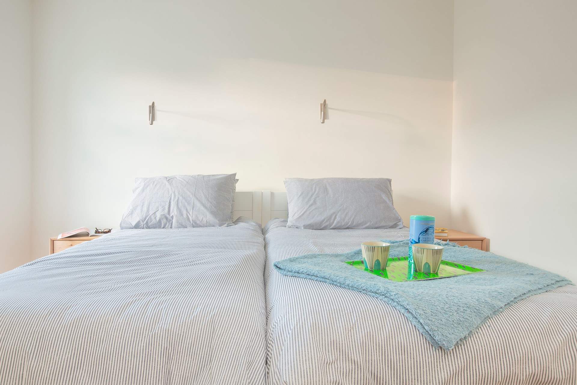 The second of two twin bedrooms facing the front of the house.