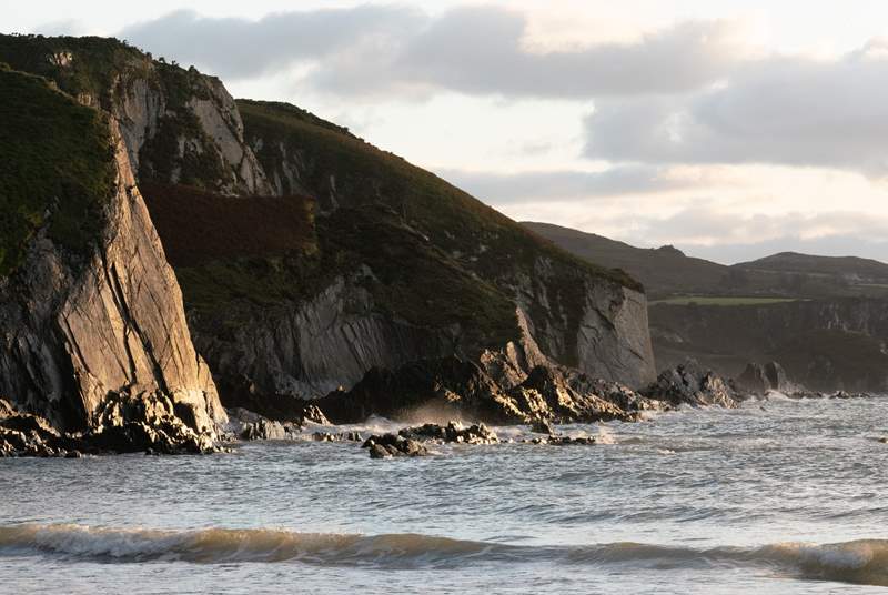 Take in the dramatic, magnificent coastline of north Pembrokeshire from Pwll Gwaelod Beach. 