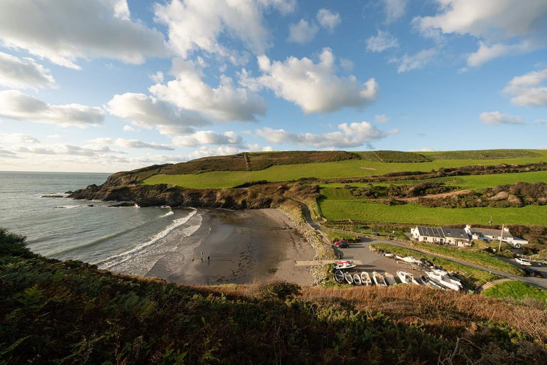 Very close by is Pwll Gwaelod beach. The Old Sailors pub lies opposite the cove, serving delicious fish and chips.