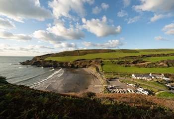 Very close by is Pwll Gwaelod beach. The Old Sailors pub lies opposite the cove, serving delicious fish and chips. 