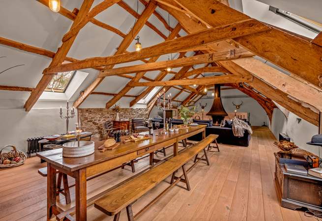 The open plan design of the barn allows you to eat, relax and play together in oodles of space.