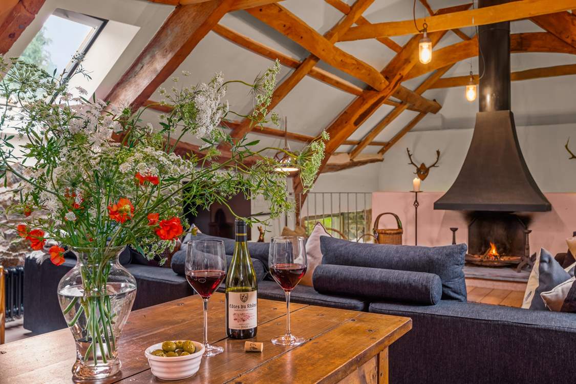 Even when dining, you can enjoy the glow of the open fire.