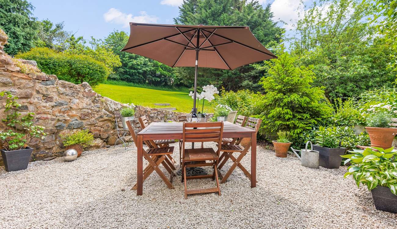 What a lovely spot to enjoy a morning coffee or a bite to eat.