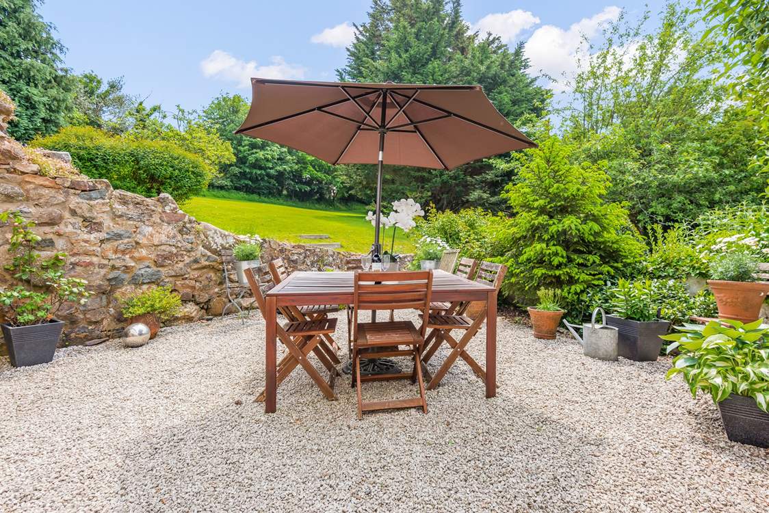 What a lovely spot to enjoy a morning coffee or a bite to eat.