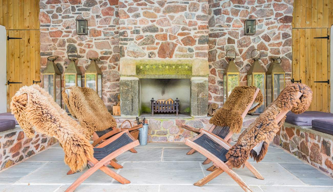 This great space can be enjoyed whatever the weather. Even the good olde British weather can't touch you in here.