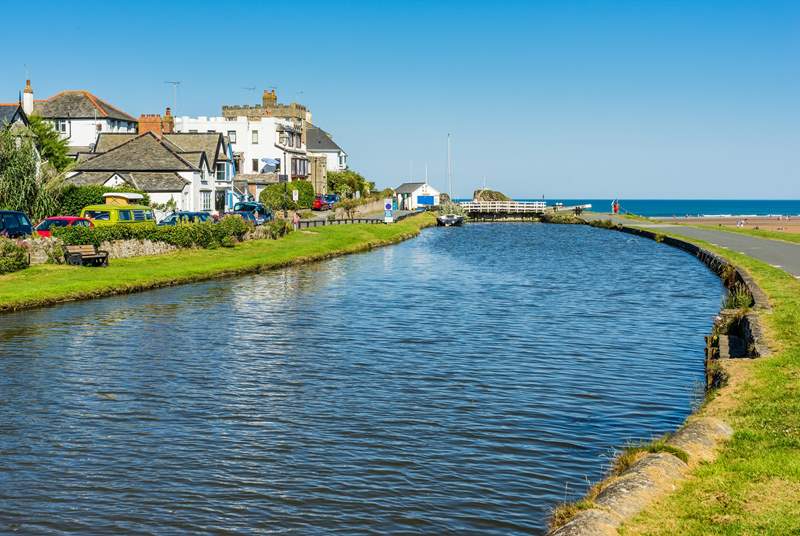 Head to Bude, a coastal town with everything you would need from a beach day to a shopping day!
