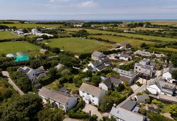 Old Kiddlywinks is bottom left of the photo -  as you can see it is hardly any distance from the sea!