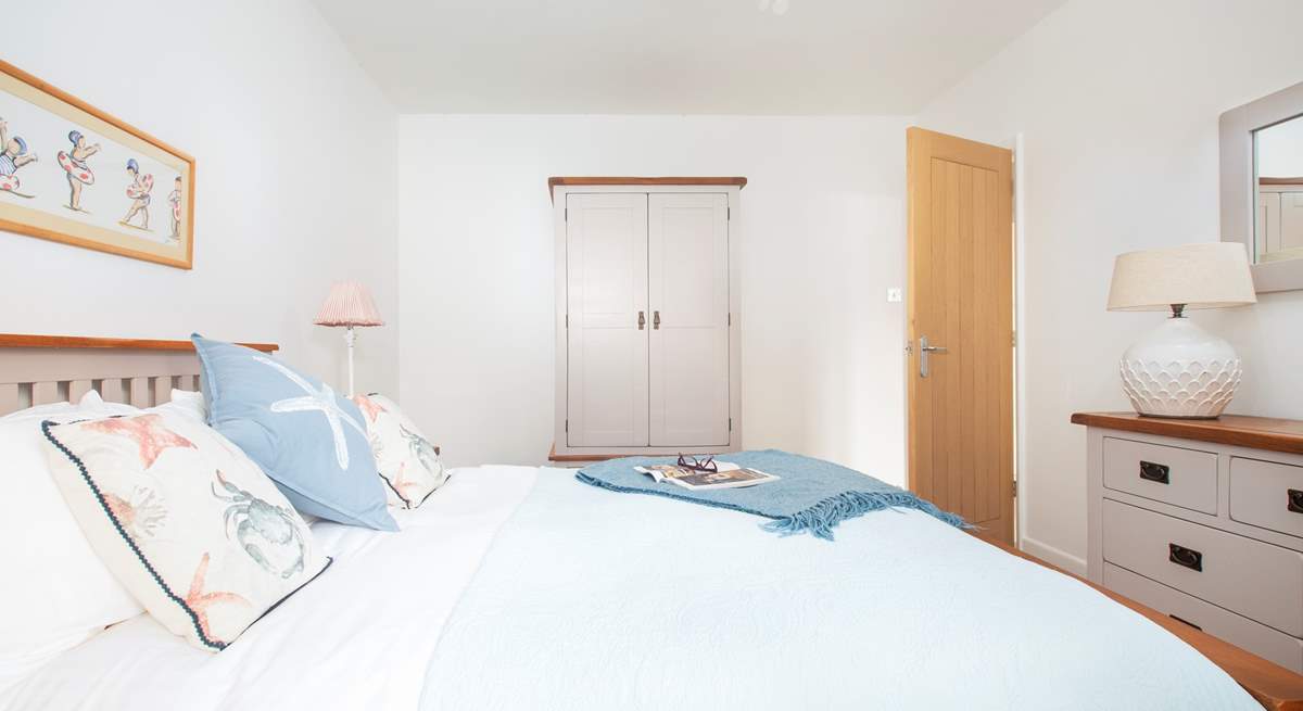 Relax in the second double bedroom on the lower ground floor.