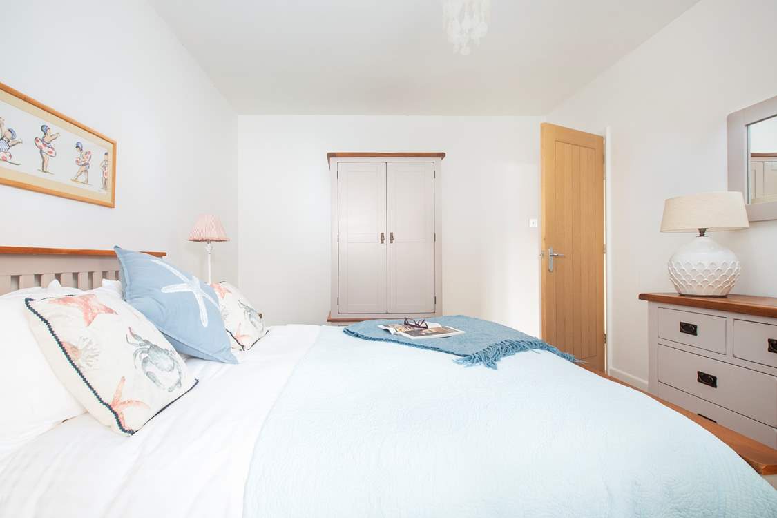 Relax in the second double bedroom on the lower ground floor.
