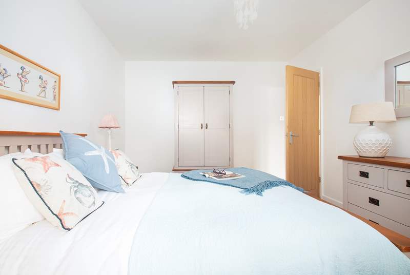 Relax in the second double bedroom on the lower ground floor.