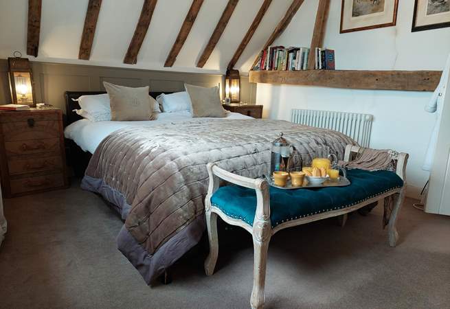 This pretty room over looks the Hamble River.