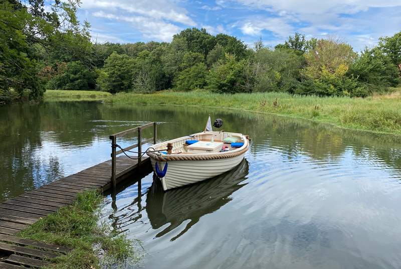 Charter Gull, a classic, electrically powered launch with or without  skipper. Take a picnic and be collected and dropped off from the private pontoon. 