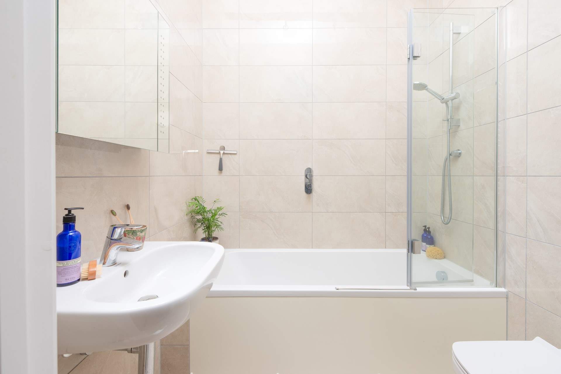 The main family bathroom is on the first floor.