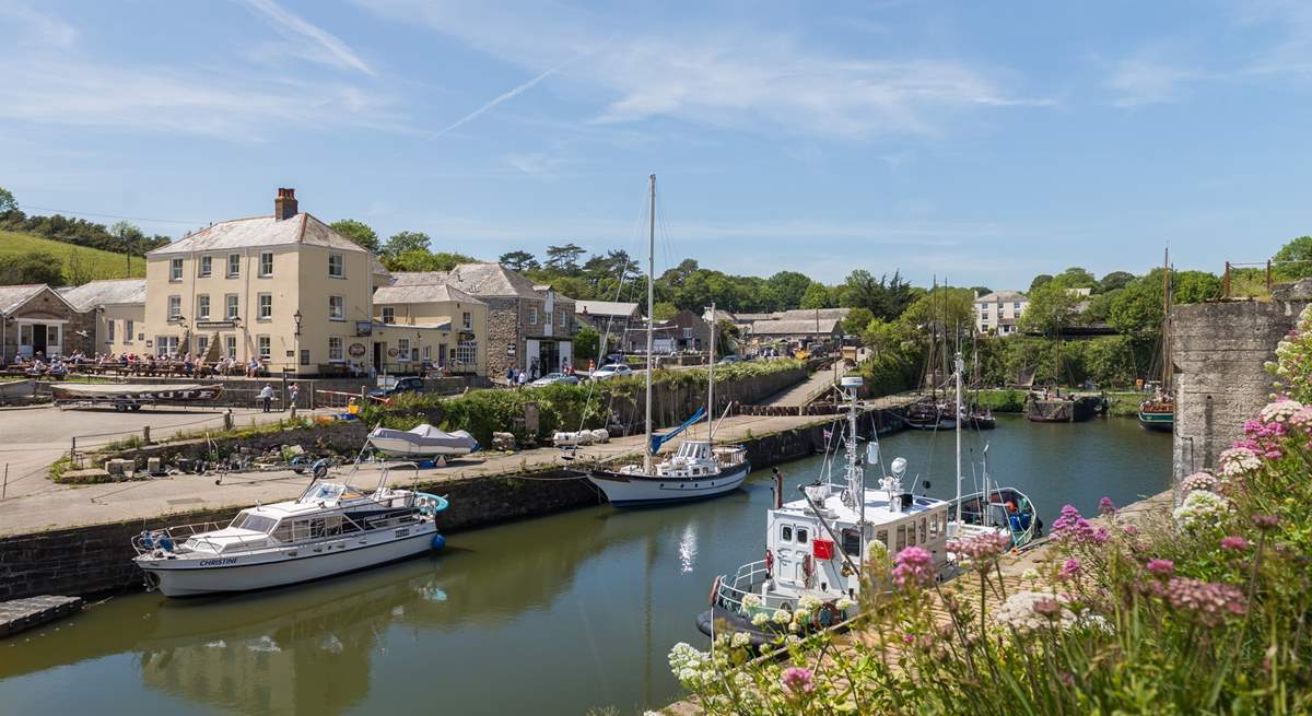 After wandering around the harbour why not head out along the coastal footpath which leads off in either direction from the harbour.