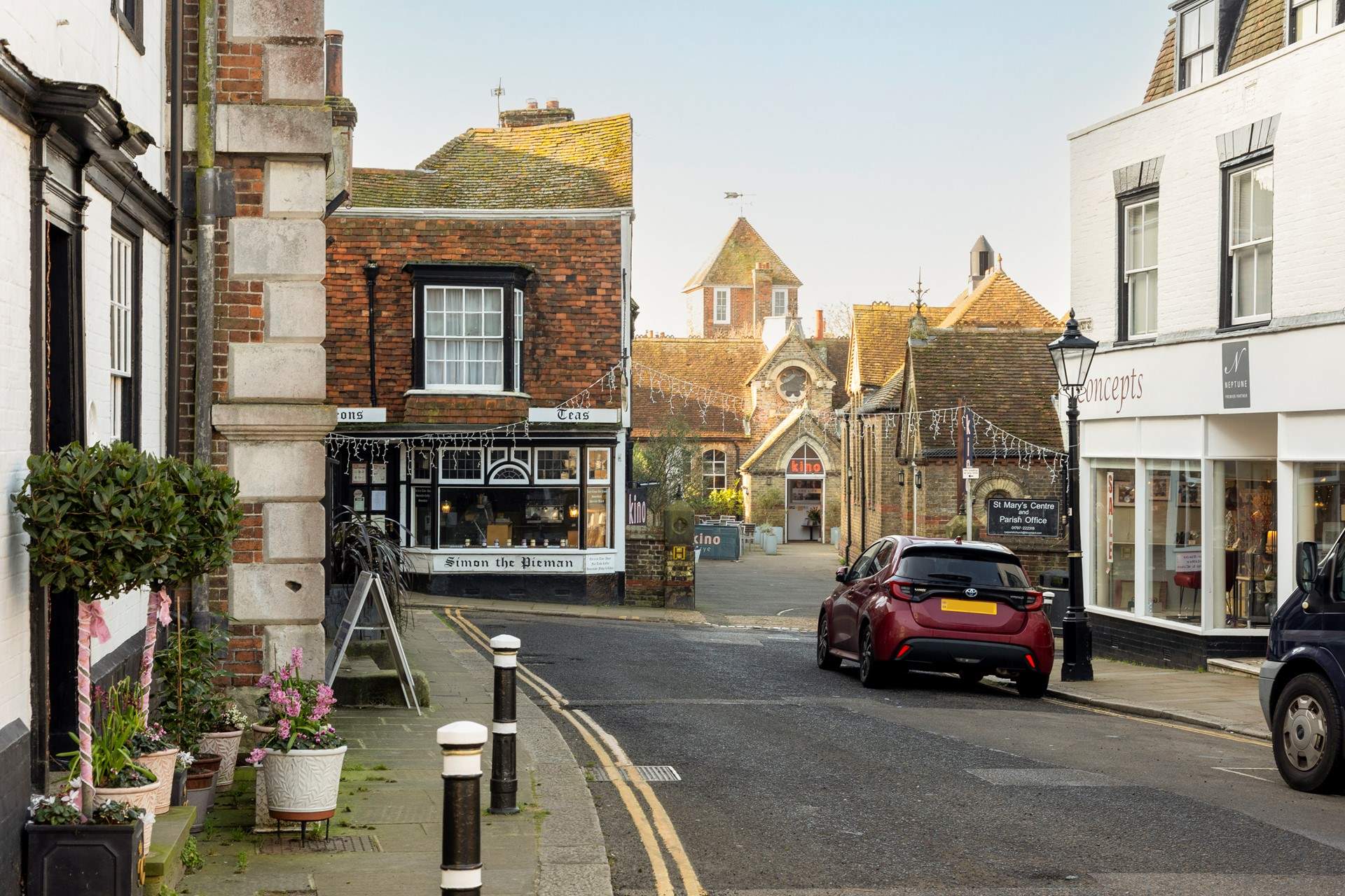Rye has some great shops, pubs, tea-rooms and antiques shops to explore.