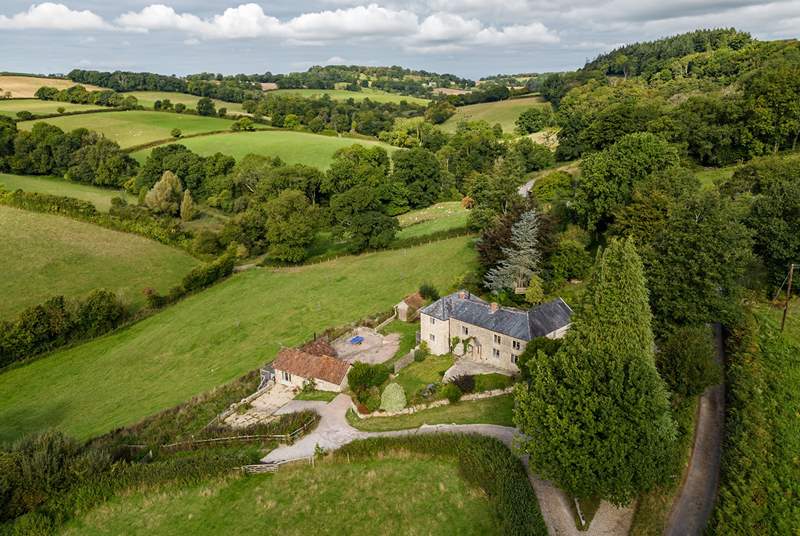 The aerial view shows how large Edrics Farmhouse really is.