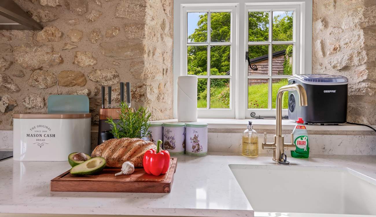 The brand new kitchen will be a pleasure to cook any meal in.