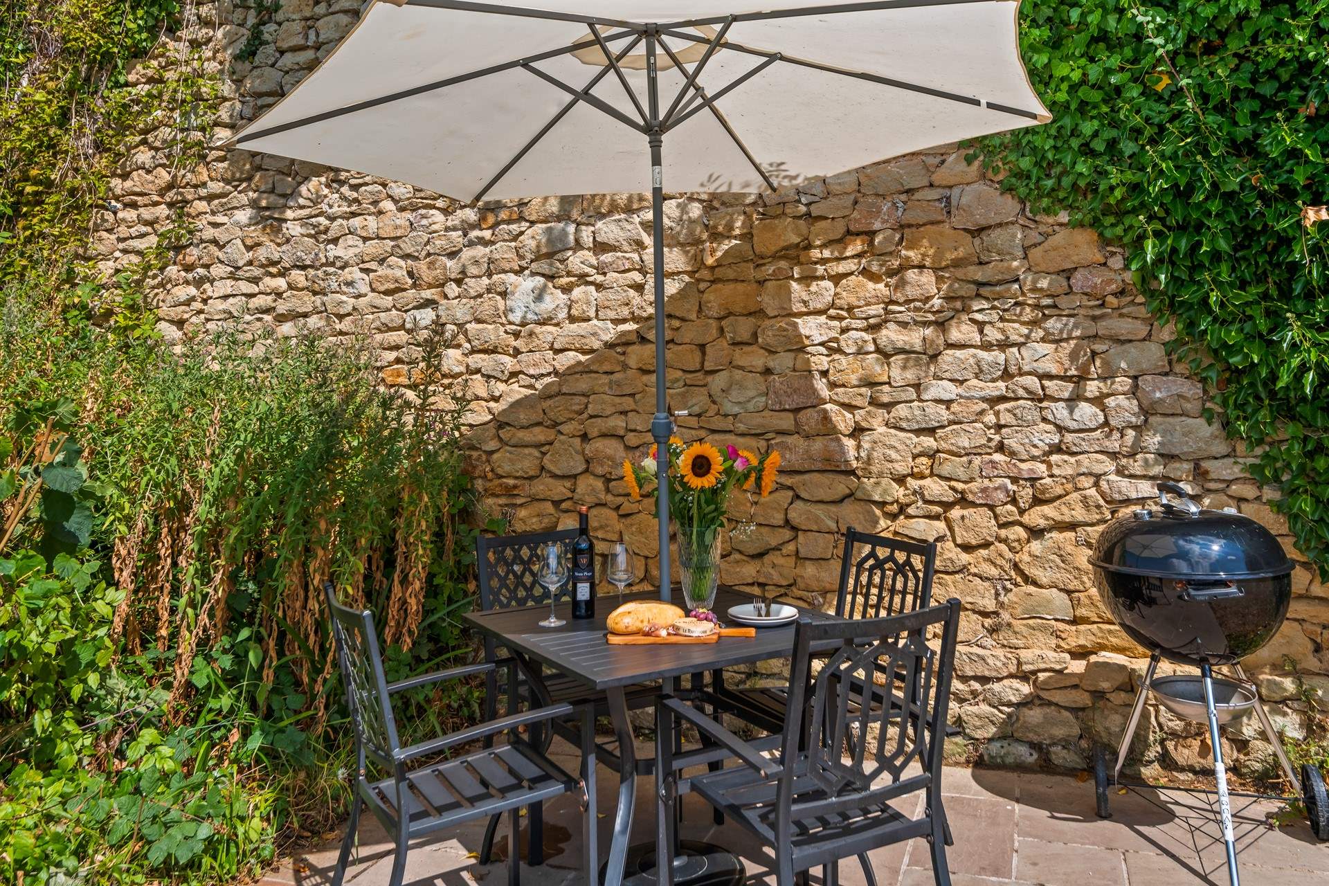 A gorgeous spot for al fresco dining.