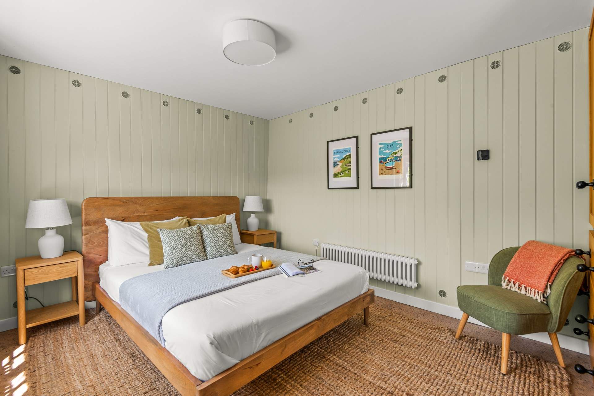 On entering, you will be greeted by the stylish king-size bedroom.