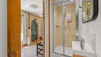The en suite is compact yet perfectly formed.