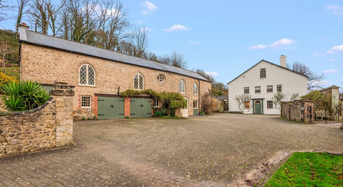 For larger parties, booking Trafalgar Barton (sleeping 12) pictured to the right, and The Dolls House (sleeping 2)  makes for a super special getaway on a very grand scale.