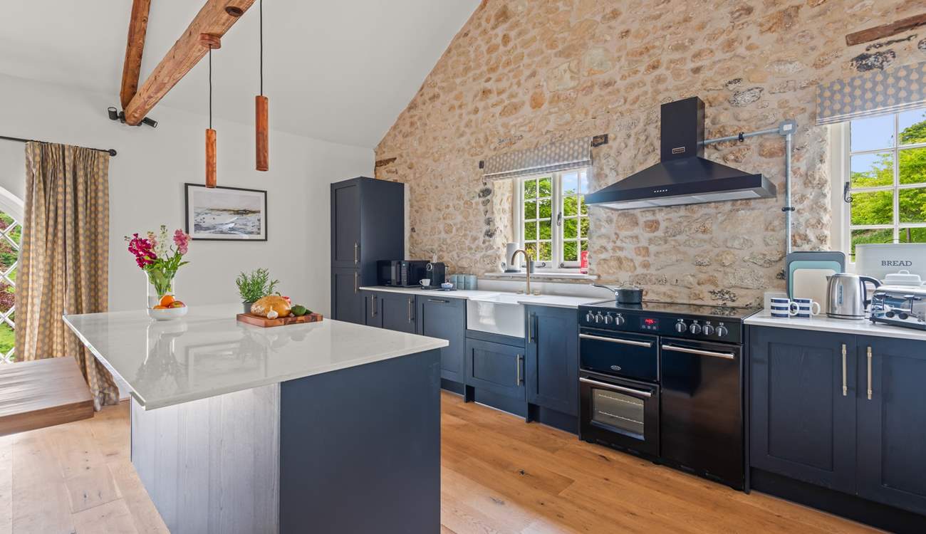 The fully equipped kitchen makes it a pleasure to cook any meal in.