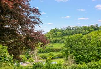 You can access a public tennis court just below The Coach House.