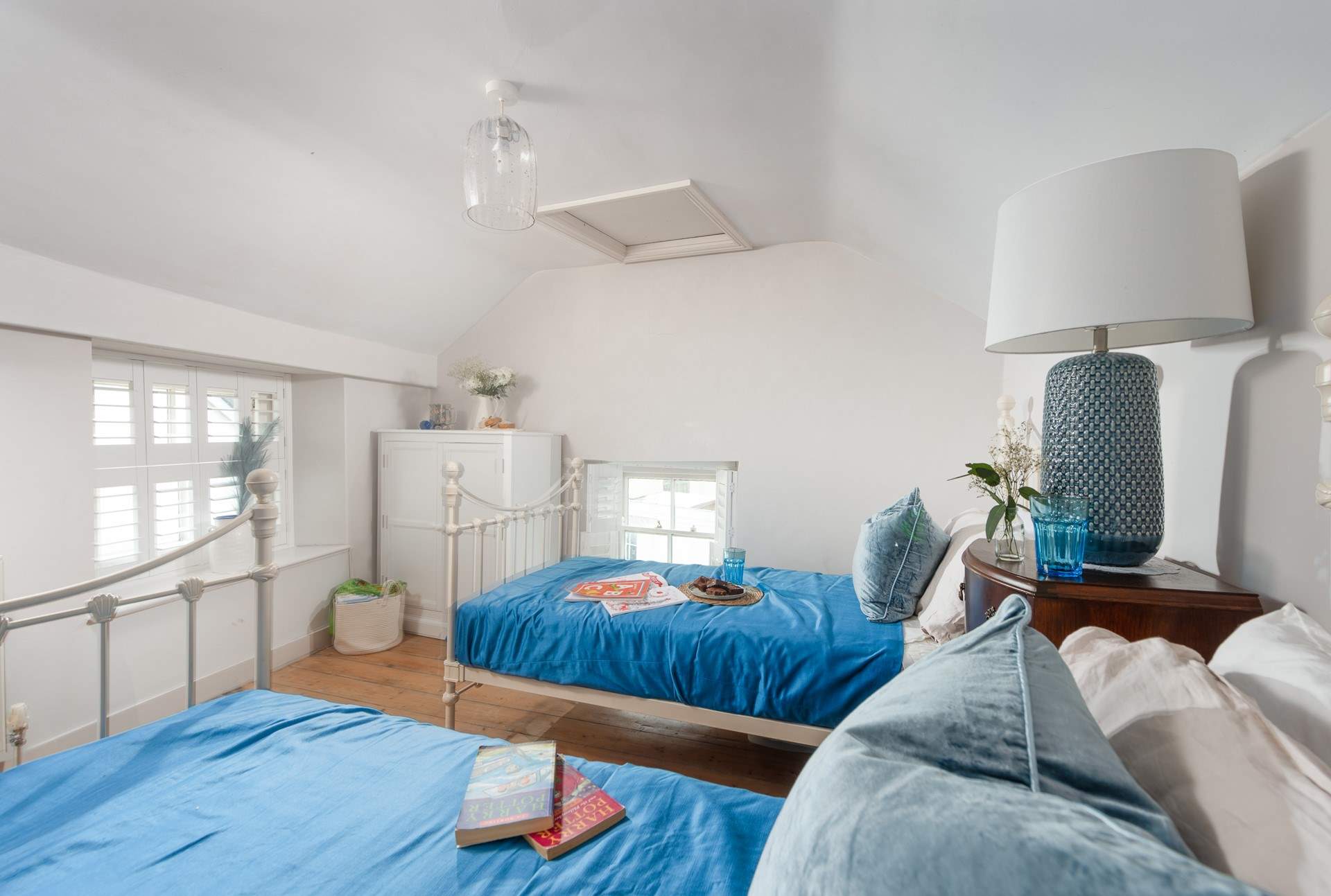 Let the sweet symphony of the sea lull the little ones to sleep.