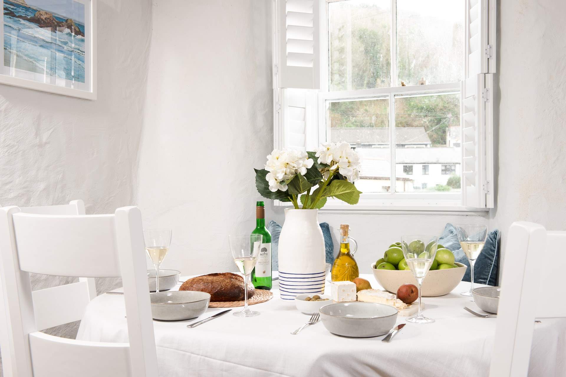 Light, airy and welcoming. 