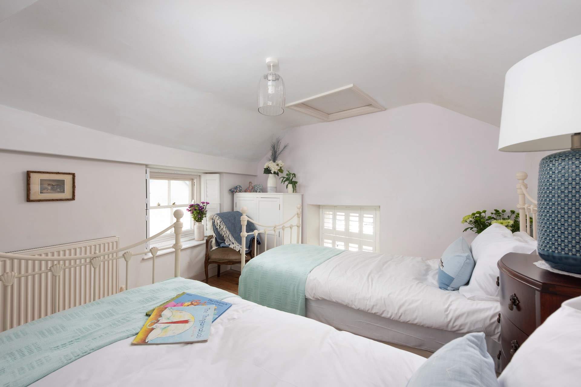 It boasts a double aspect window.