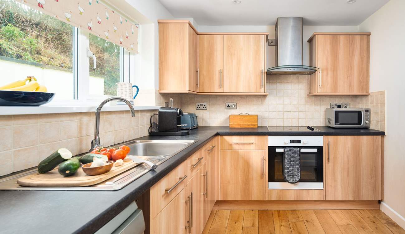 All the holiday chef needs in the well-equipped kitchen. 