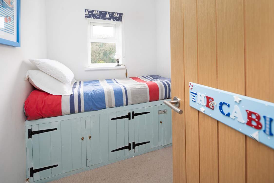 Children will love the cabin room.