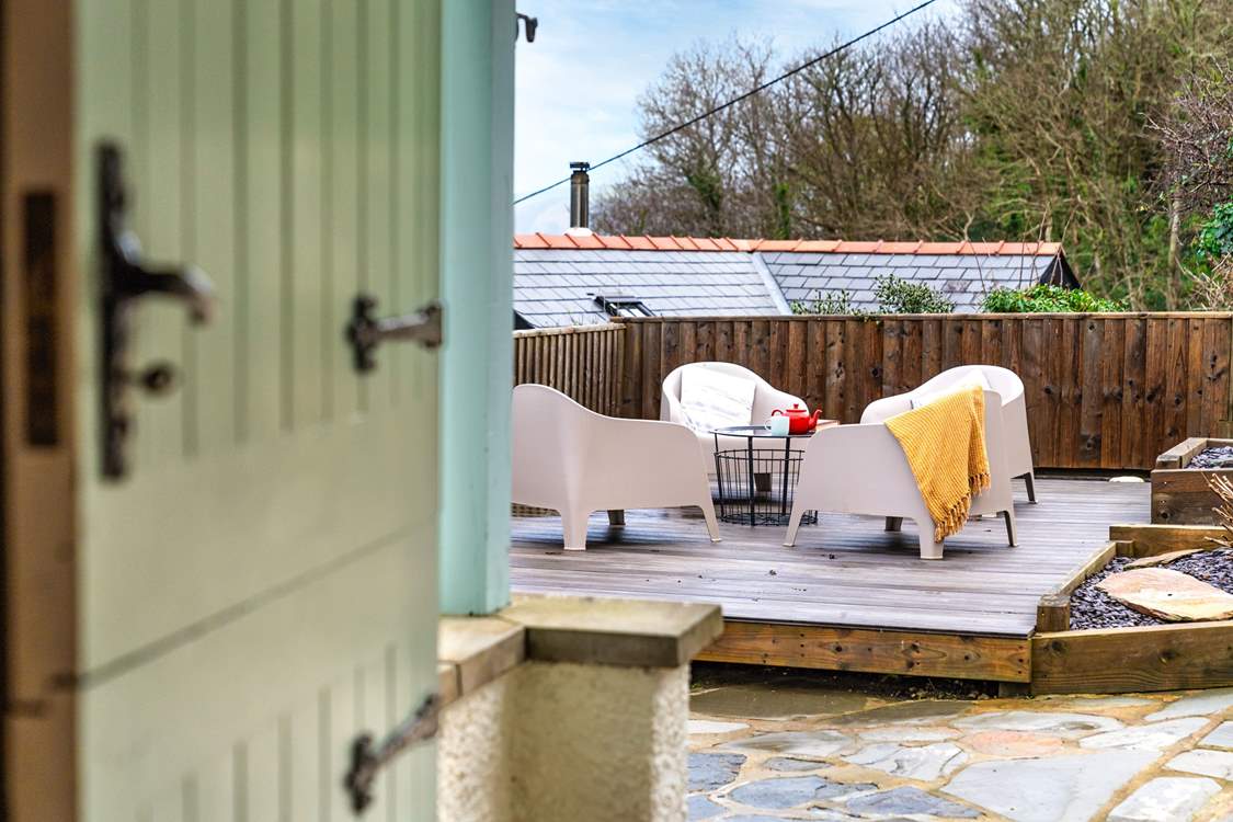 Perfect for stargazing on a clear summer's night or relaxing with a pot of tea and a good book.