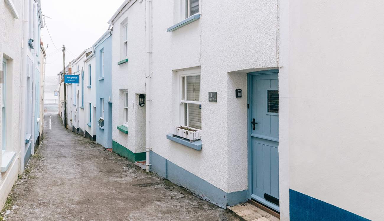 Open the door and head down to the quay within minutes! 