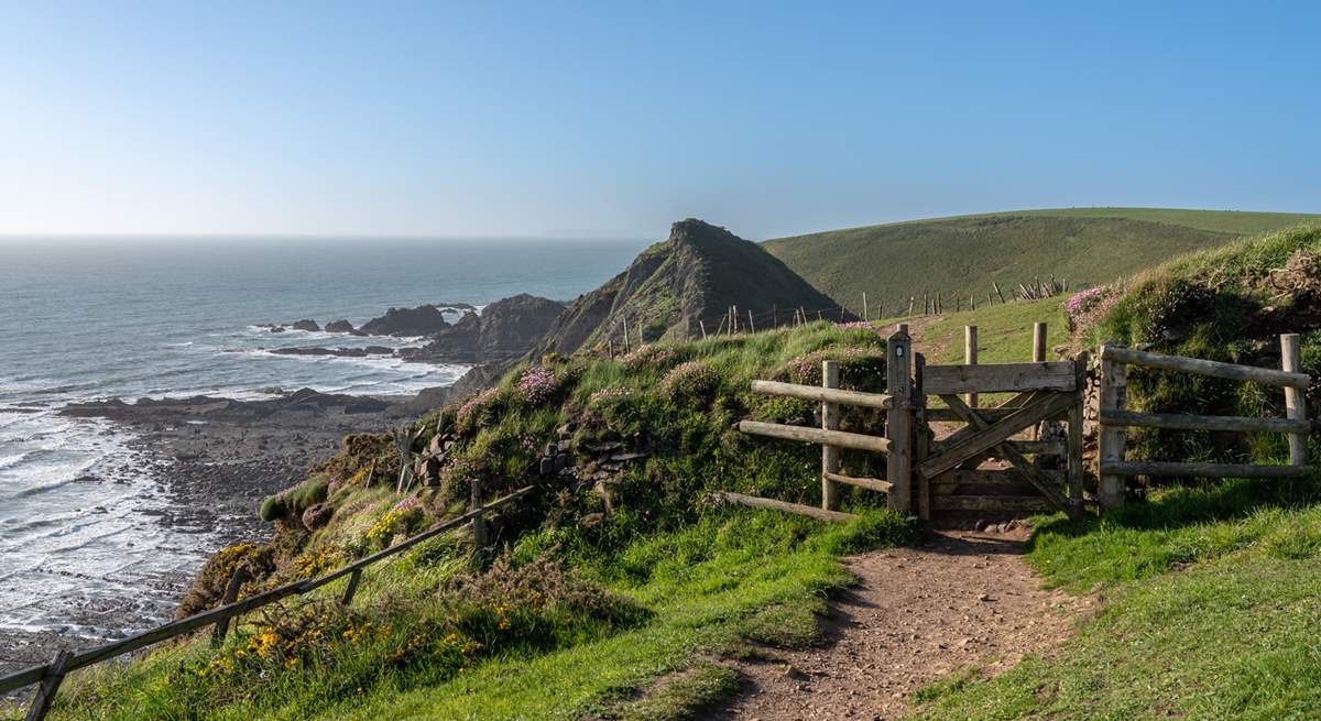 This coastline offers the perfect coastal path and the scenery will delight the eye!