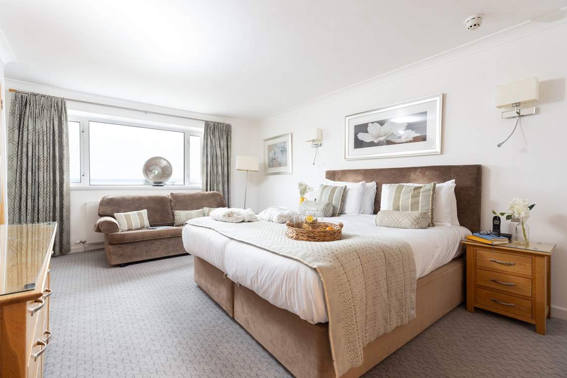 Wake up, pull back the curtains, and soak in the wonderful view!