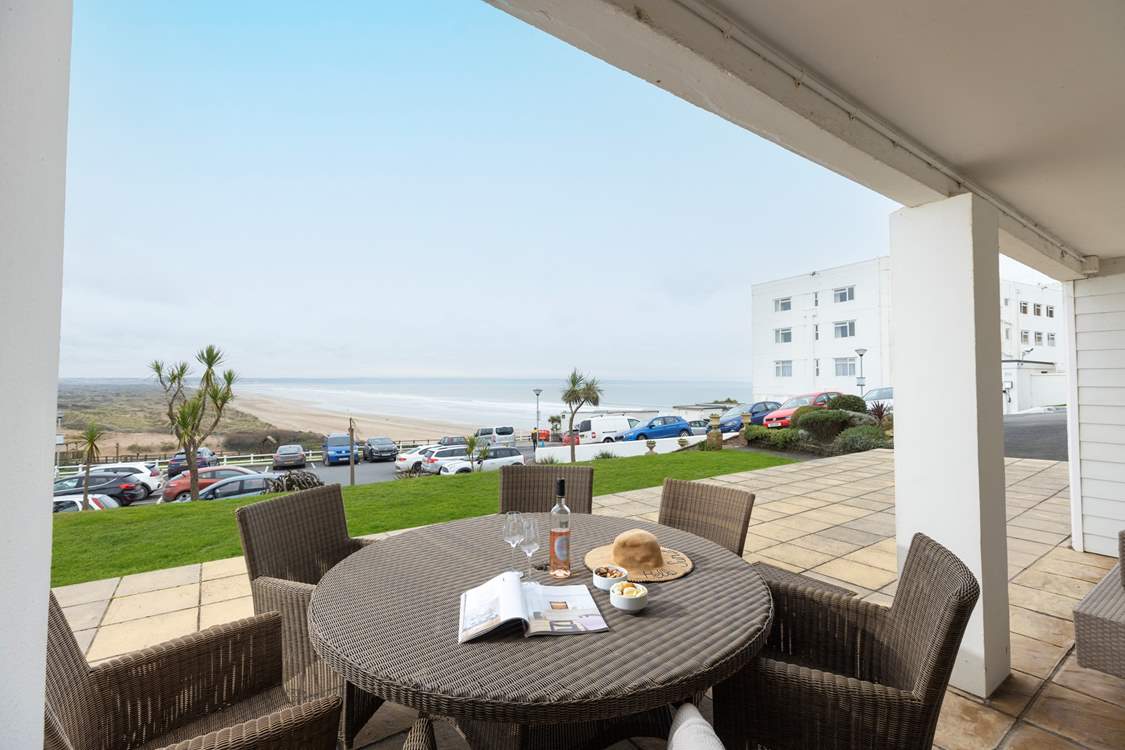 When the sea is calling you know it's only minutes away from your apartment.